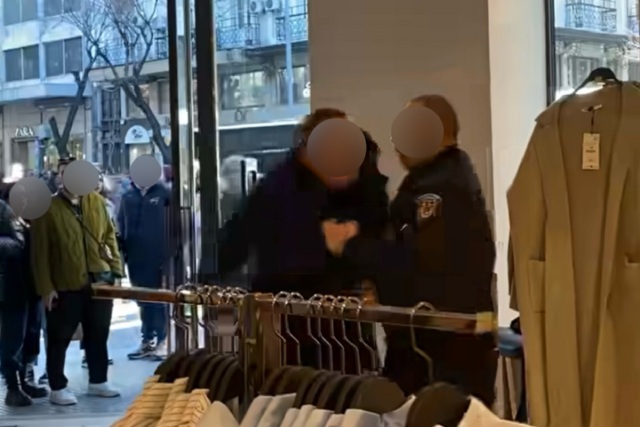 θεσσαλονίκη: επεισόδιο σε κατάστημα μεταξύ σεκιουριτά και πελάτη για ένα μπουφάν