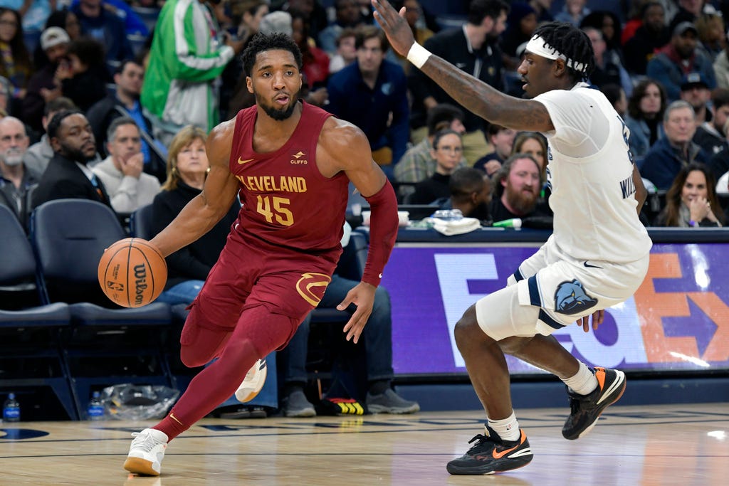 Donovan Mitchell Drops 40 Points As Cavaliers Beat Wizards For Seventh ...