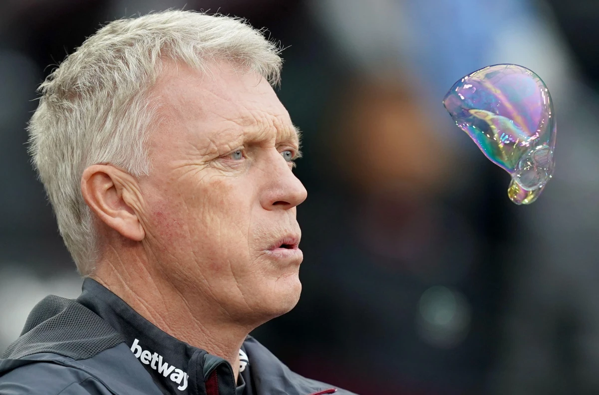 david moyes urges west ham fans to look at 'bigger picture' as irons eye rare double over man utd