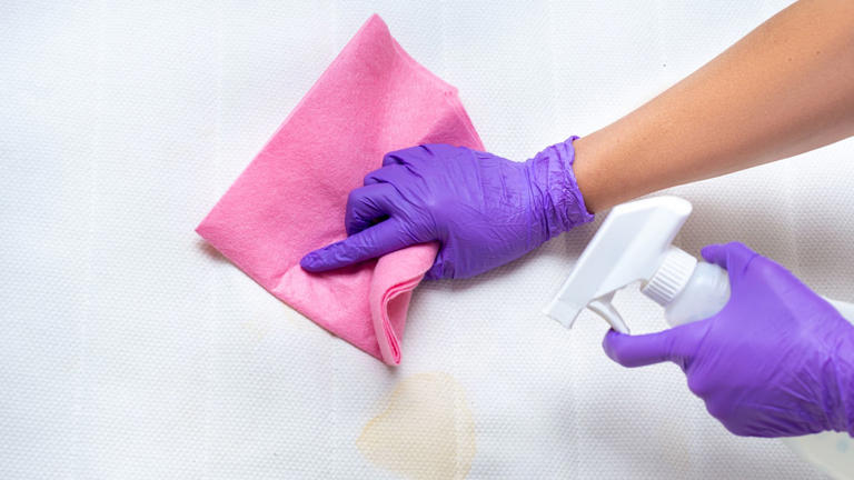 how-to-remove-mattress-stains-get-rid-of-pee-vomit-yellow-stains