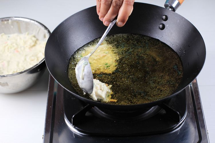 cara kurangi kolesterol saat menggoreng, kurangi kandungan minyak di makanan