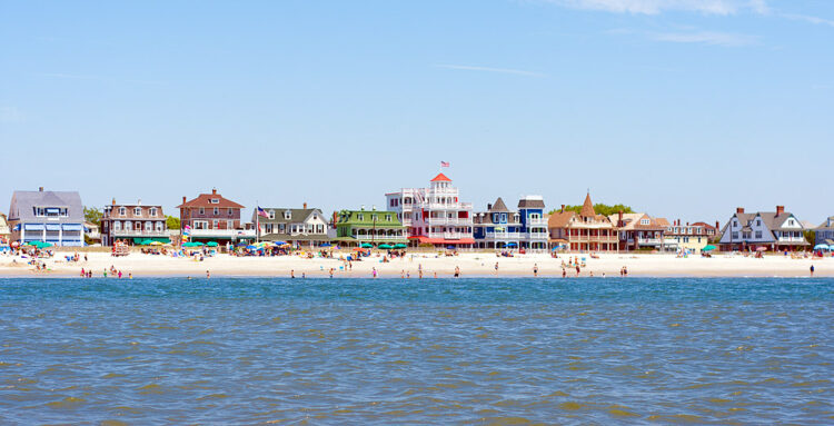 New Jersey gets a bad reputation in pop culture quite often, but the truth is that it features plenty of entertaining locations. Cape May is one of those that caters to tourists and enjoys the occasional traveler who wants to see the parks, the lighthouse, and the overall culture.