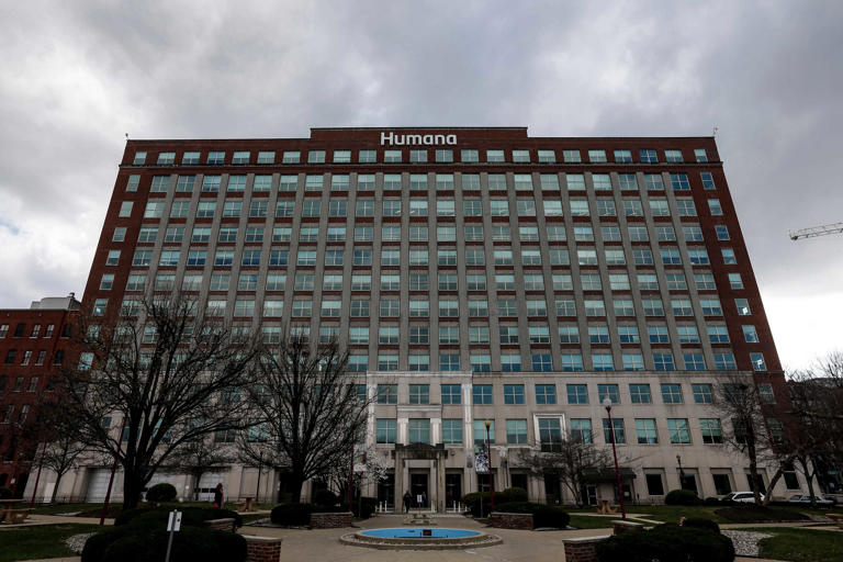 Here's what to know about the Humana Tower closing in downtown Louisville