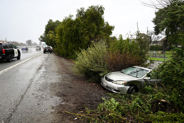 In Photos Atmospheric Rivers Flooding Rains Trigger Evacuations Outages Across California 6655