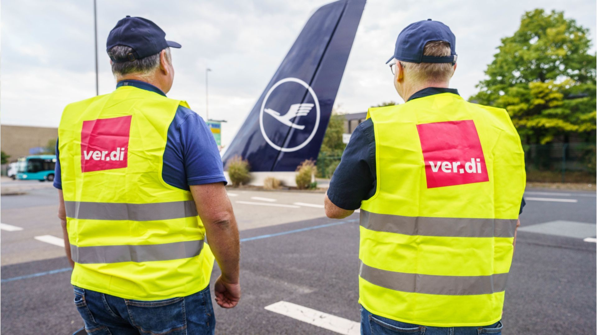 Verdi Ruft Lufthansa-Bodenpersonal Zu Warnstreik Am Mittwoch Auf