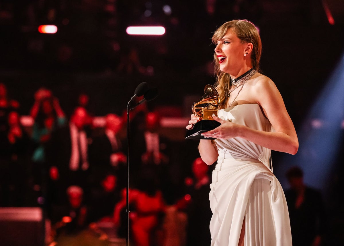 Grammys 2024 Taylor Swift Makes History As First Artist To Win Album   BB1hMGBB.img