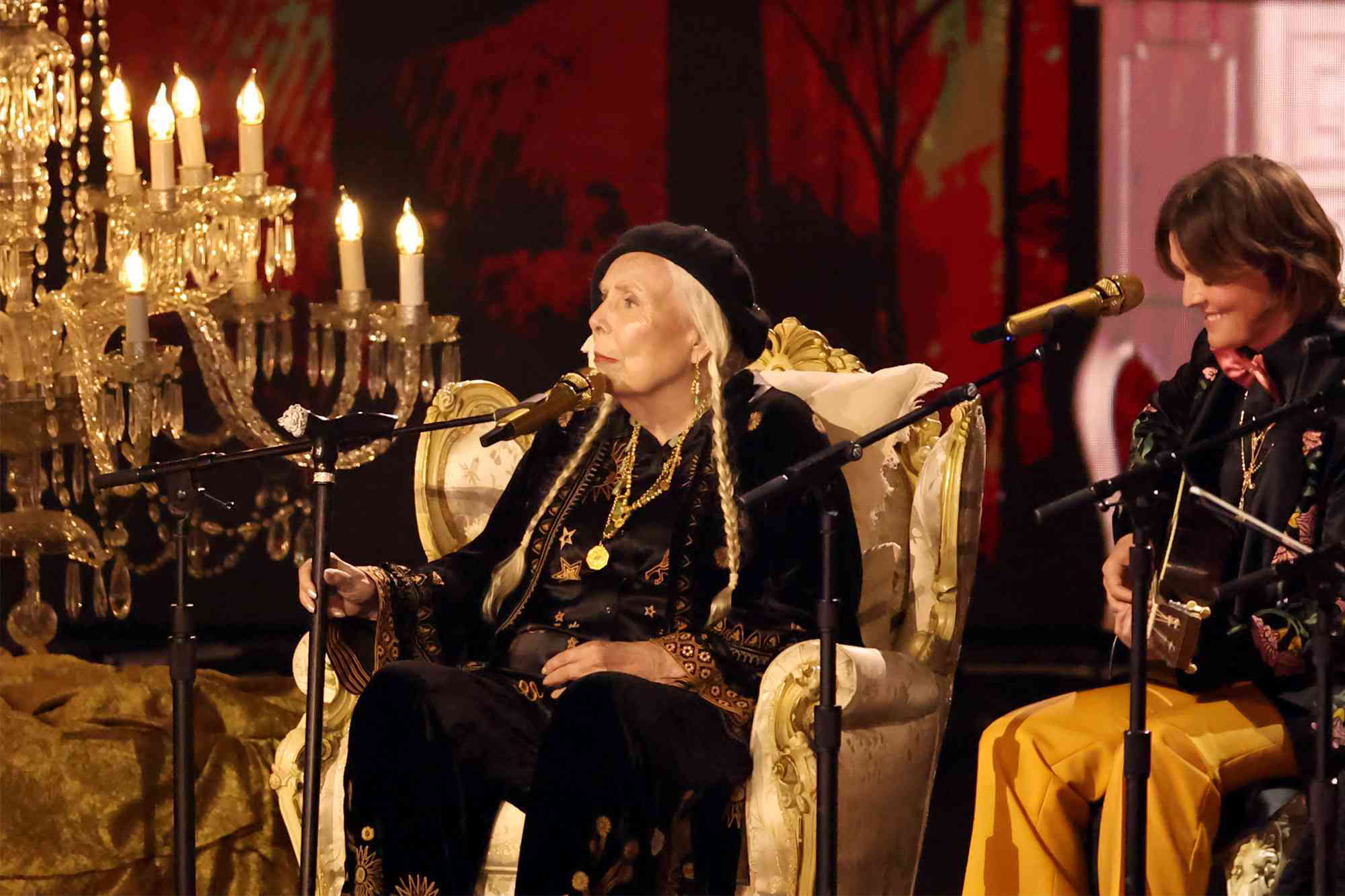 Joni Mitchell Garners Standing Ovation for Moving 'Both Sides Now' 2024