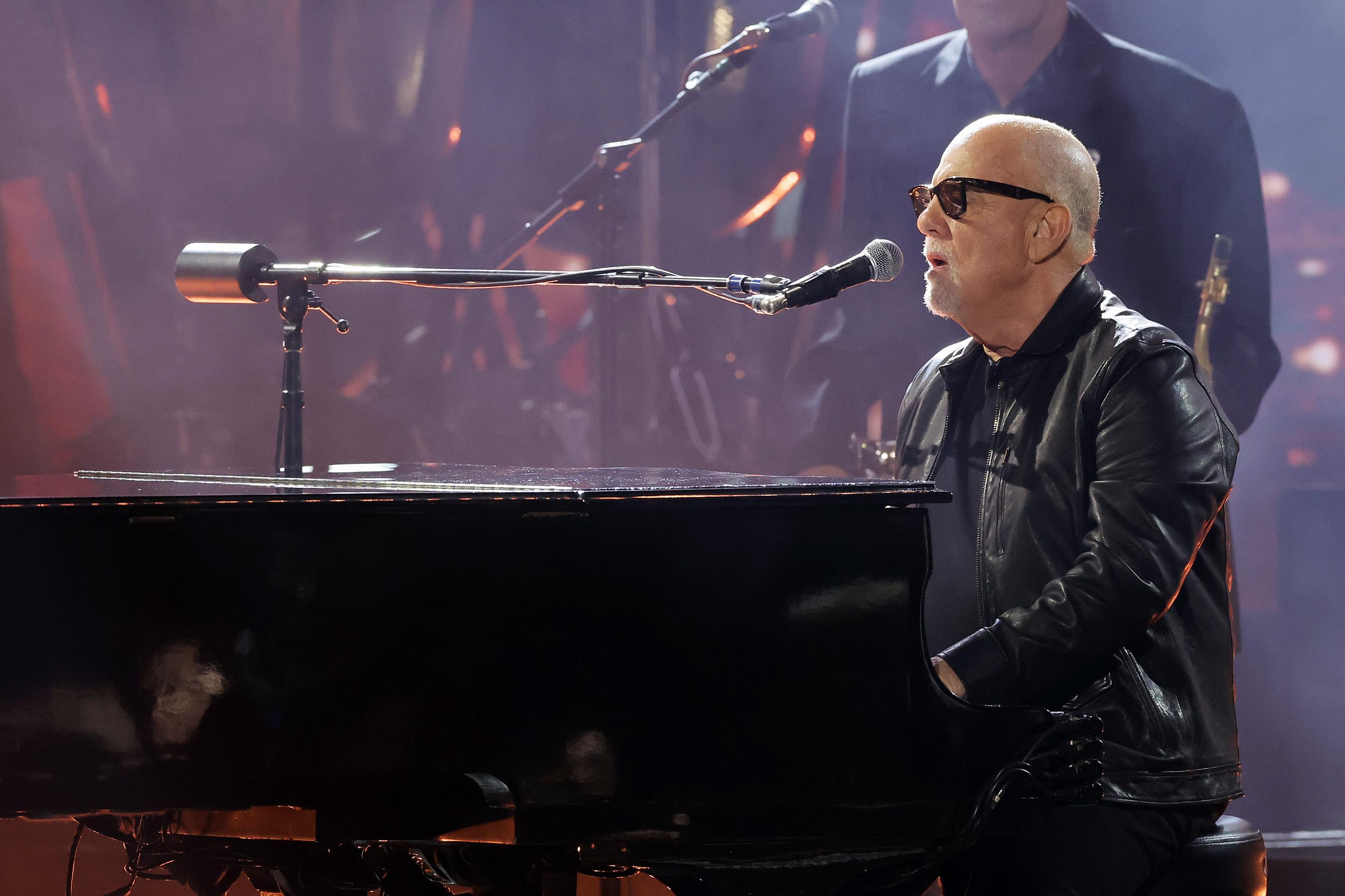 Billy Joel Live Debuts New Song ‘Turn The Lights Back On' In Soulful ...