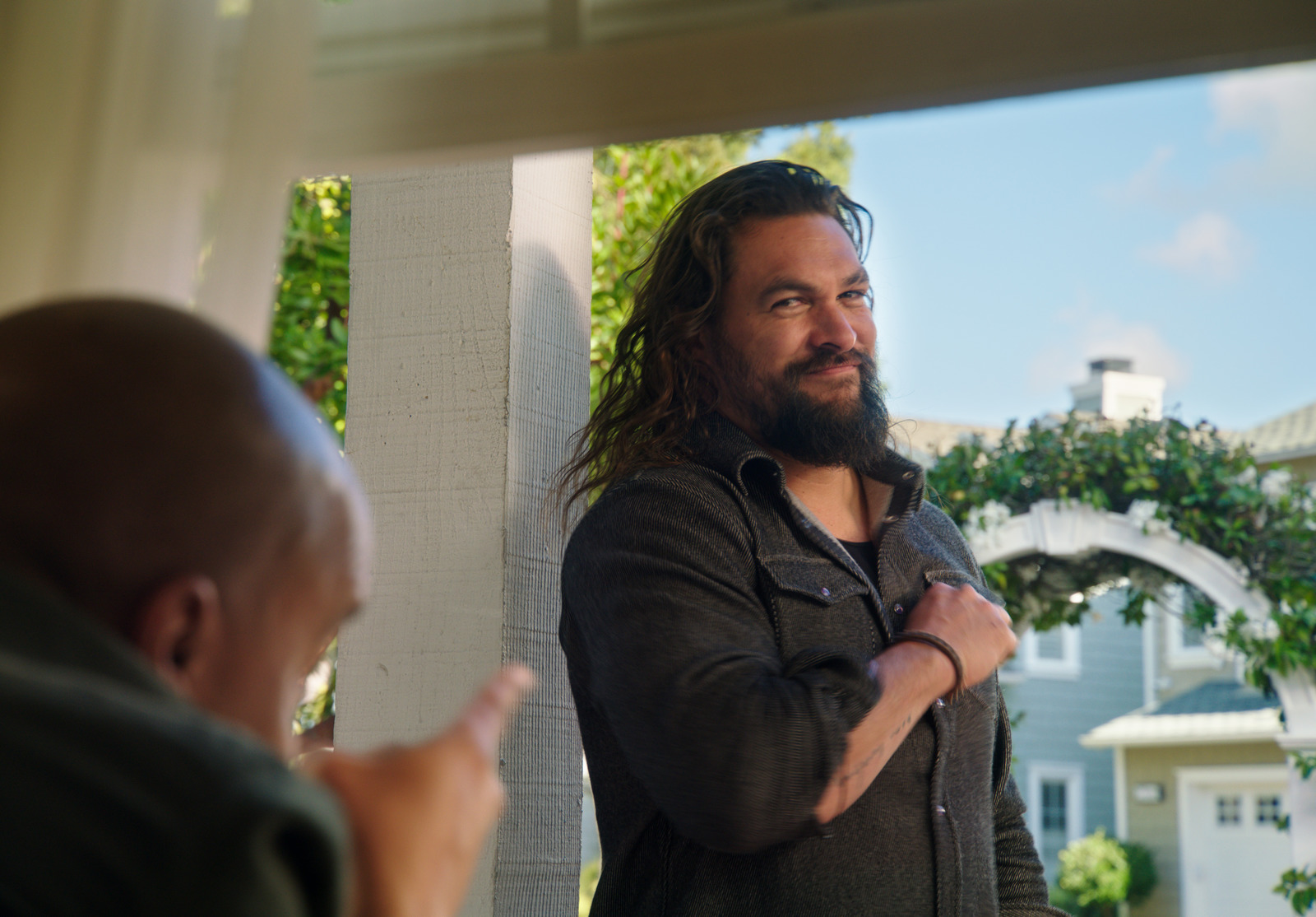 Jason Momoa Joins Zach Braff And Donald Faison For Flashdance Remix   BB1hNYVp.img