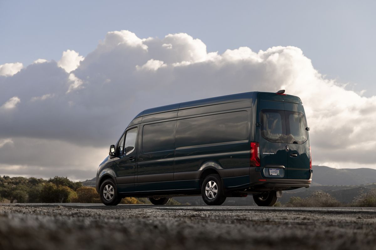 2024 mercedes-benz esprinter paves the way for future deliveries