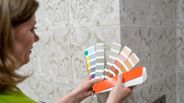 Bathroom Paint Colors Our Interior Designers Say Will Dominate 2024