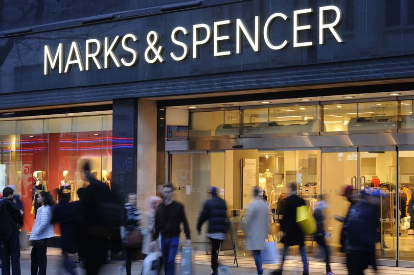 Marks and Spencer offering £10 off gin hamper for 'perfect' Valentine's ...
