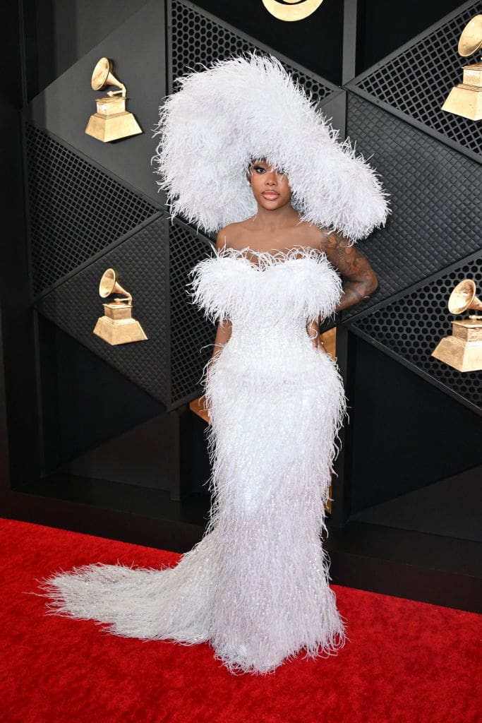 Kickin Facts With Legendary Lade 11 Best Looks From The 2024 Grammys   BB1hORFx.img