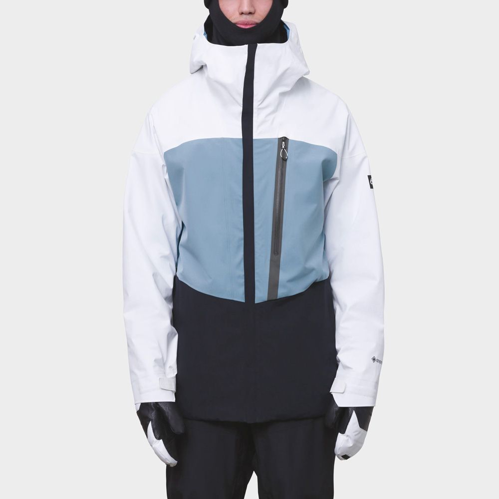 These Snowboarding Jackets Will Make You Look Like a Pro on the Slopes