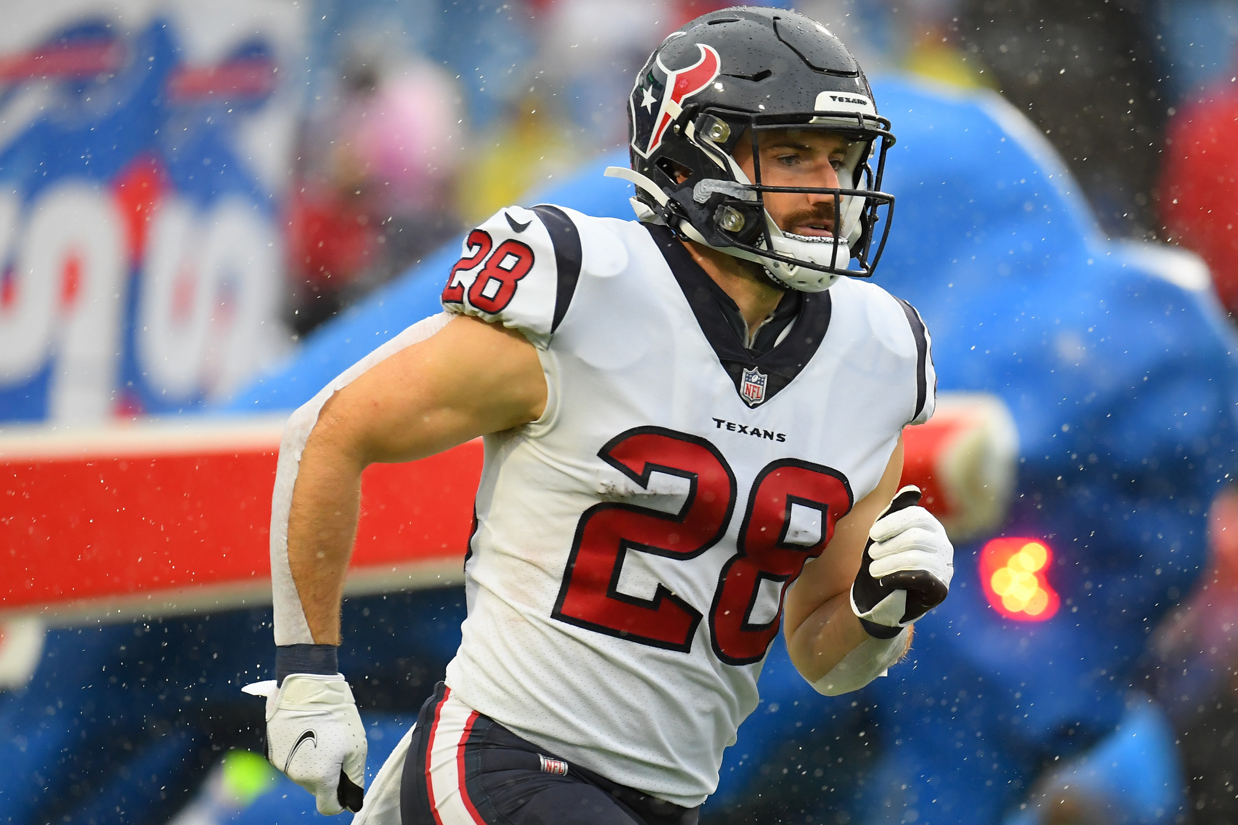 Veteran RB Rex Burkhead Announces Retirement