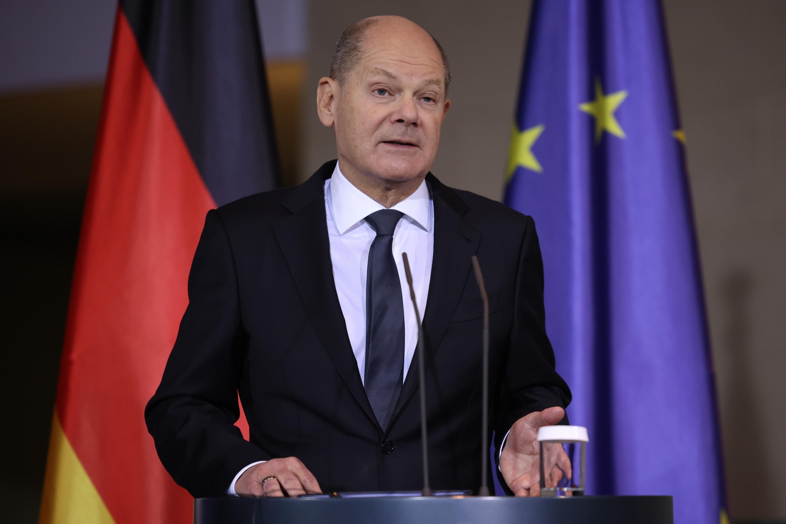 Scholz Espera Que El Congreso De EEUU Dé Por Fin De Luz Verde A La ...