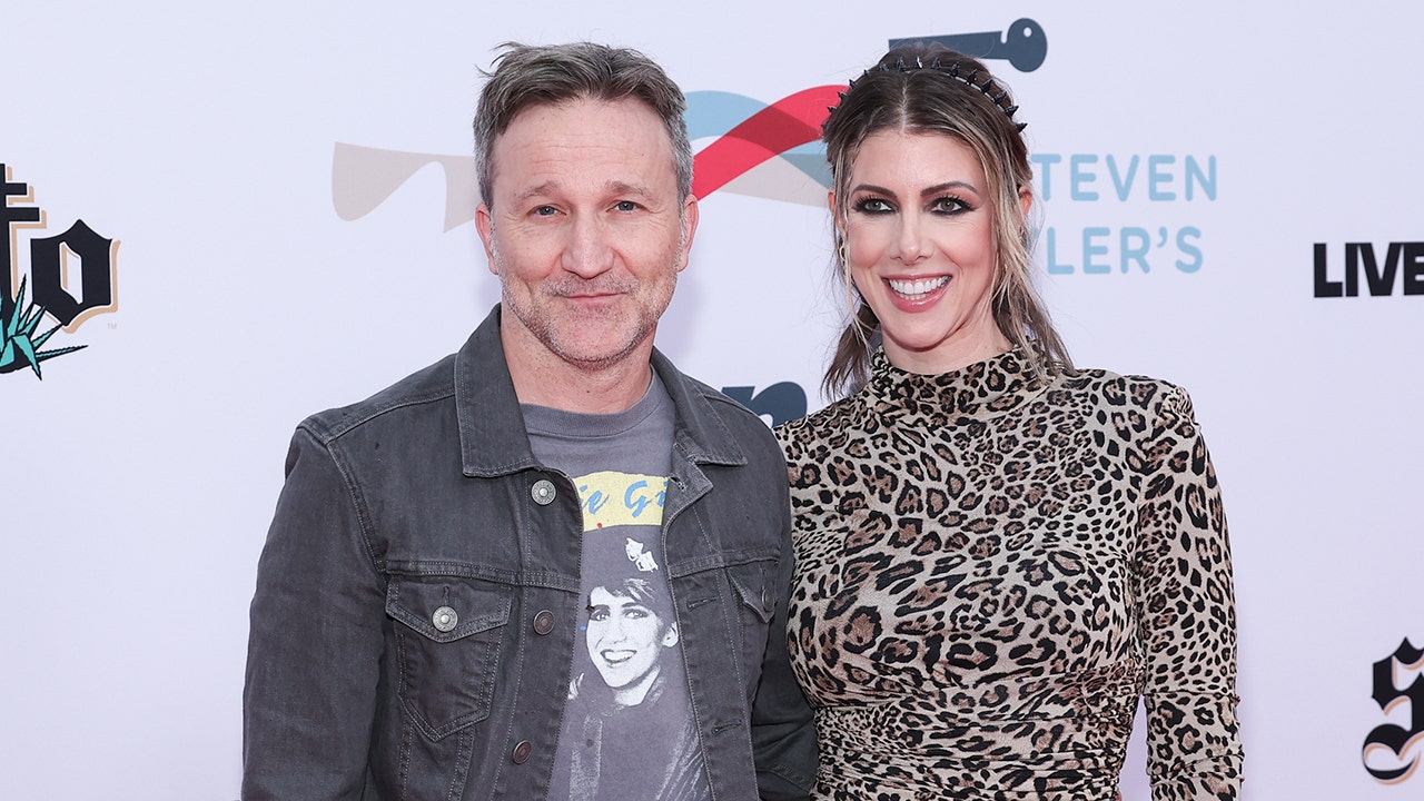 Bob Saget's Widow Kelly Rizzo Steps Out With New Boyfriend Breckin Meyer