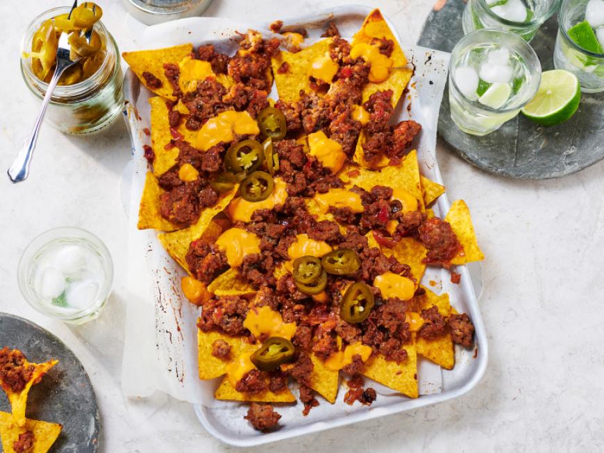 Überbackene Tortillas mit Hackfleisch und Jalapenos