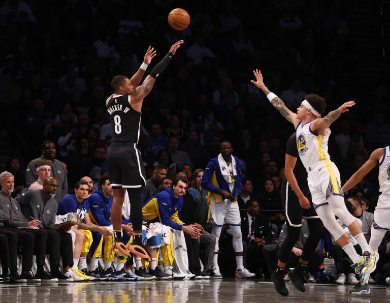 Struggling Nets undone by Stephen Curry late in loss to Warriors