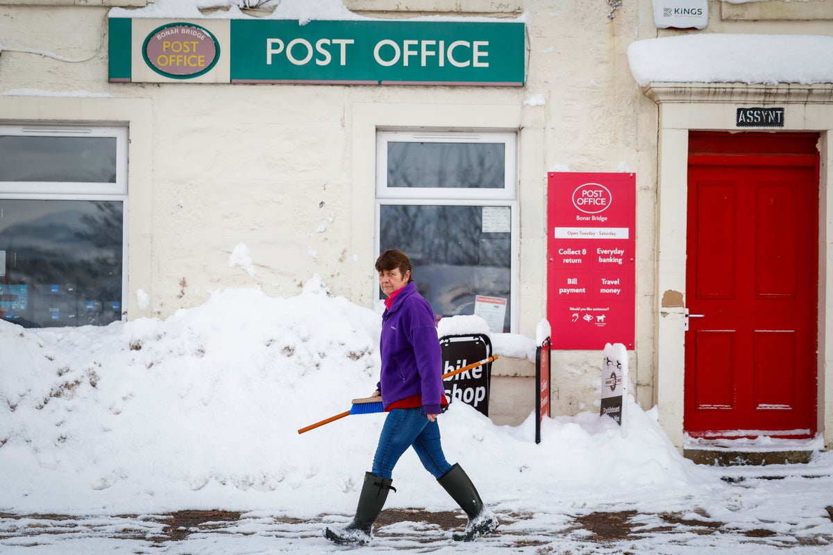 Heavy Snow Headed To The UK As Met Office Issues Yellow Warning