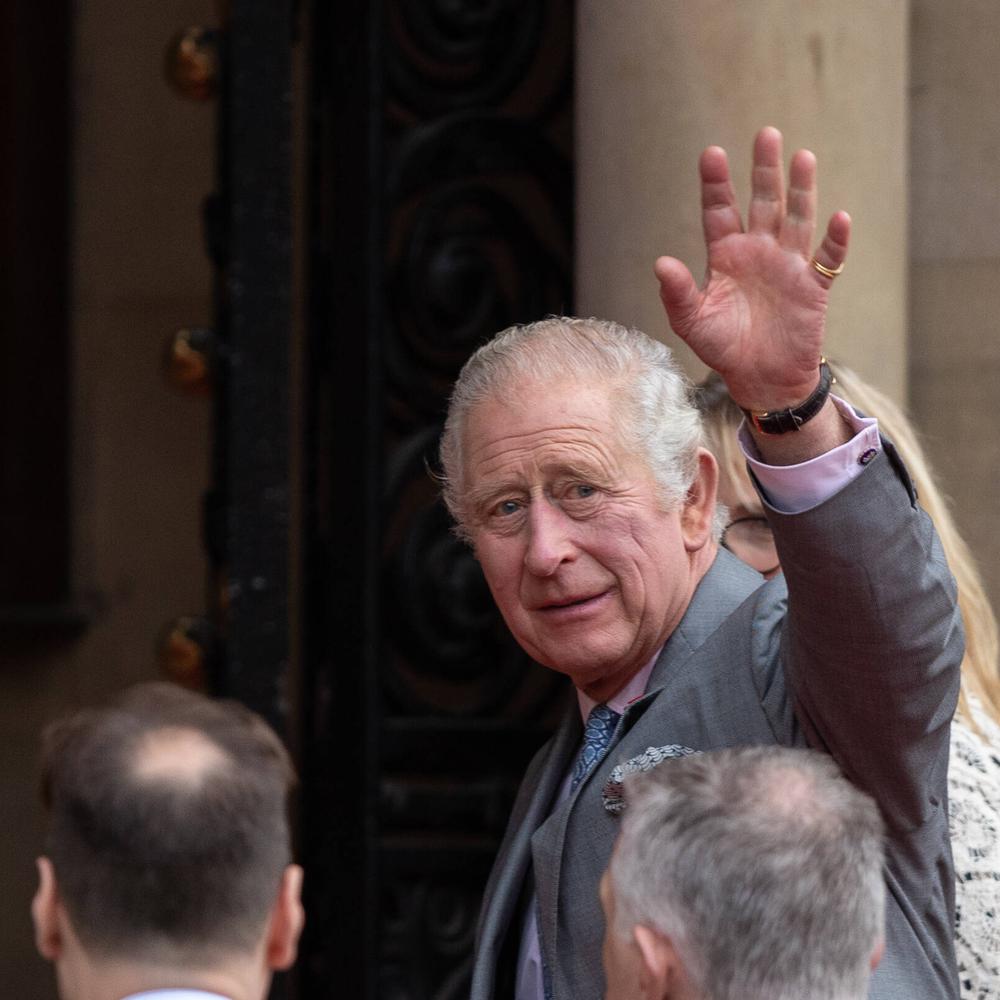 Charles III. Hat Krebs: Wie Es Nach Der Diagnose Im Britischen ...