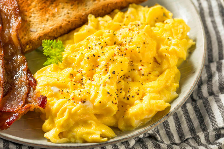 The 1-Ingredient Upgrade for Fluffier Scrambled Eggs (It’s Already In ...