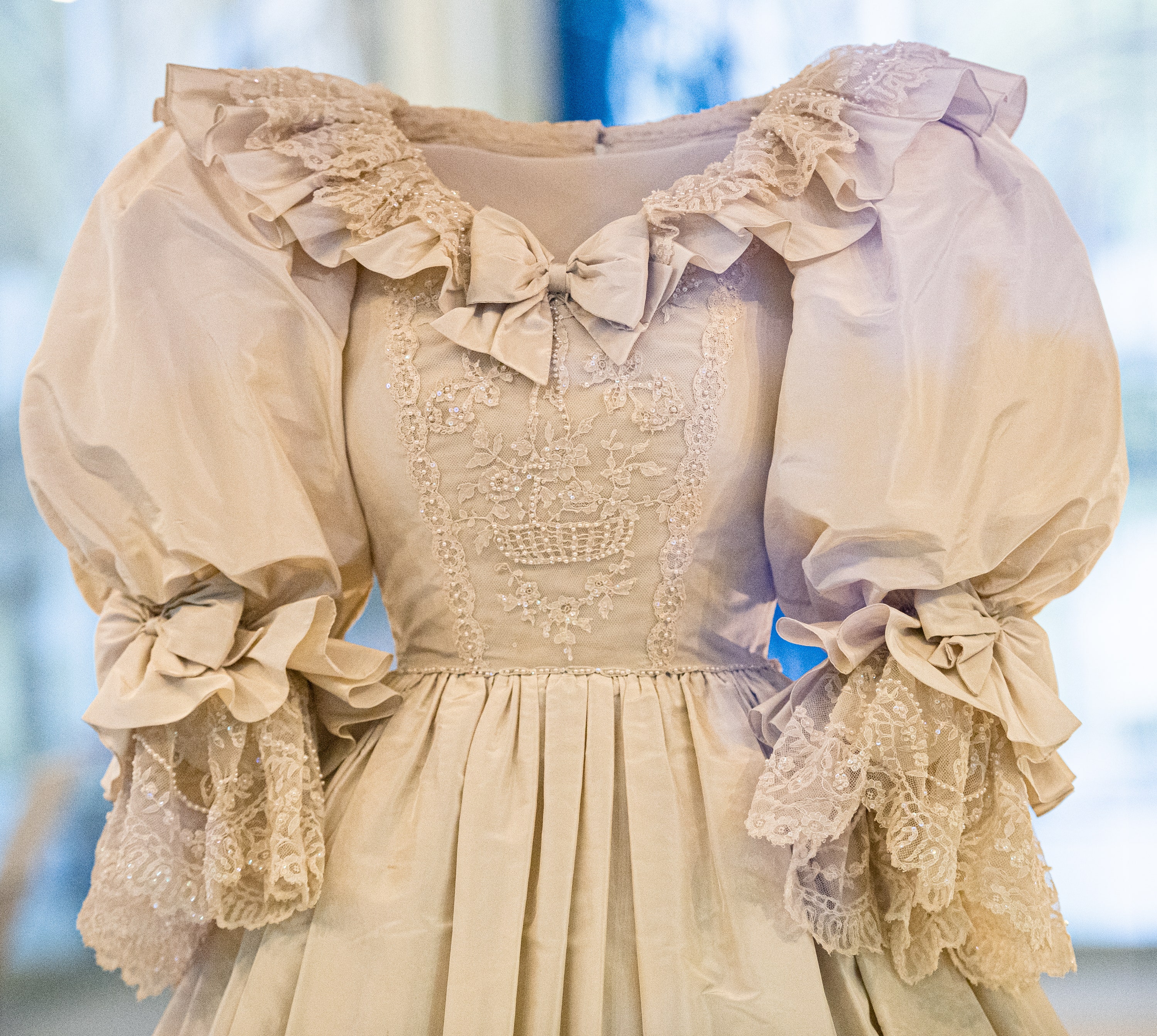 ¿aceptamos éste como el vestido más ‘coquette’ de letizia ortiz?