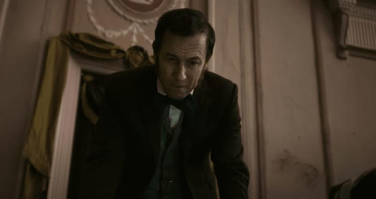Apple TV+ trailer transforms Abraham Lincoln assassination into a ...