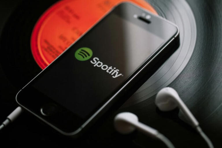 Spotify passes 600 million users, expects profitable 2024 start