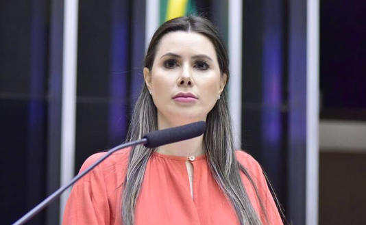 A deputada Caroline de Toni; governo pressiona para que o PL não a indique para a presidência da CCJ Foto: Zeca Ribeiro/Câmara dos Deputados