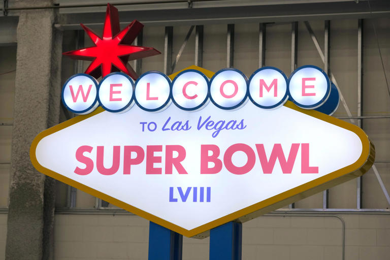 Who will win Super Bowl 2024? Live odds, ingame spread after 49ers vs