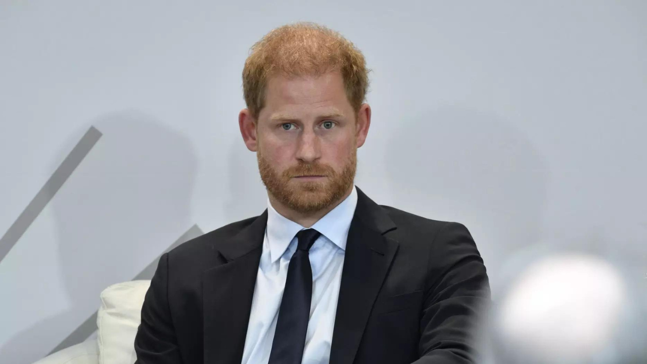 Prince Harry Arrives In London To Meet King Charles After Cancer Diagnosis