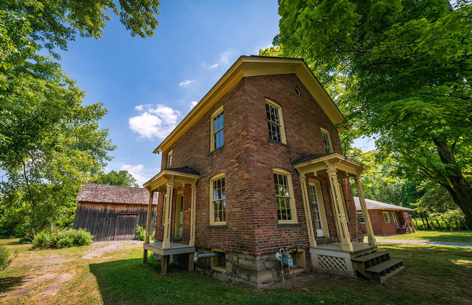 The fascinating stories behind America's most important landmarks