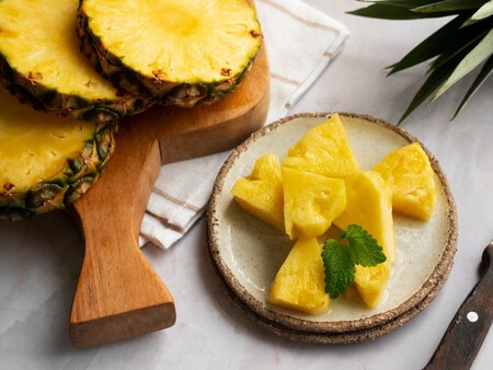 amazon, redescubre la piña, la reina de las frutas tropicales: propiedades, beneficios y cinco recetas para disfrutarla