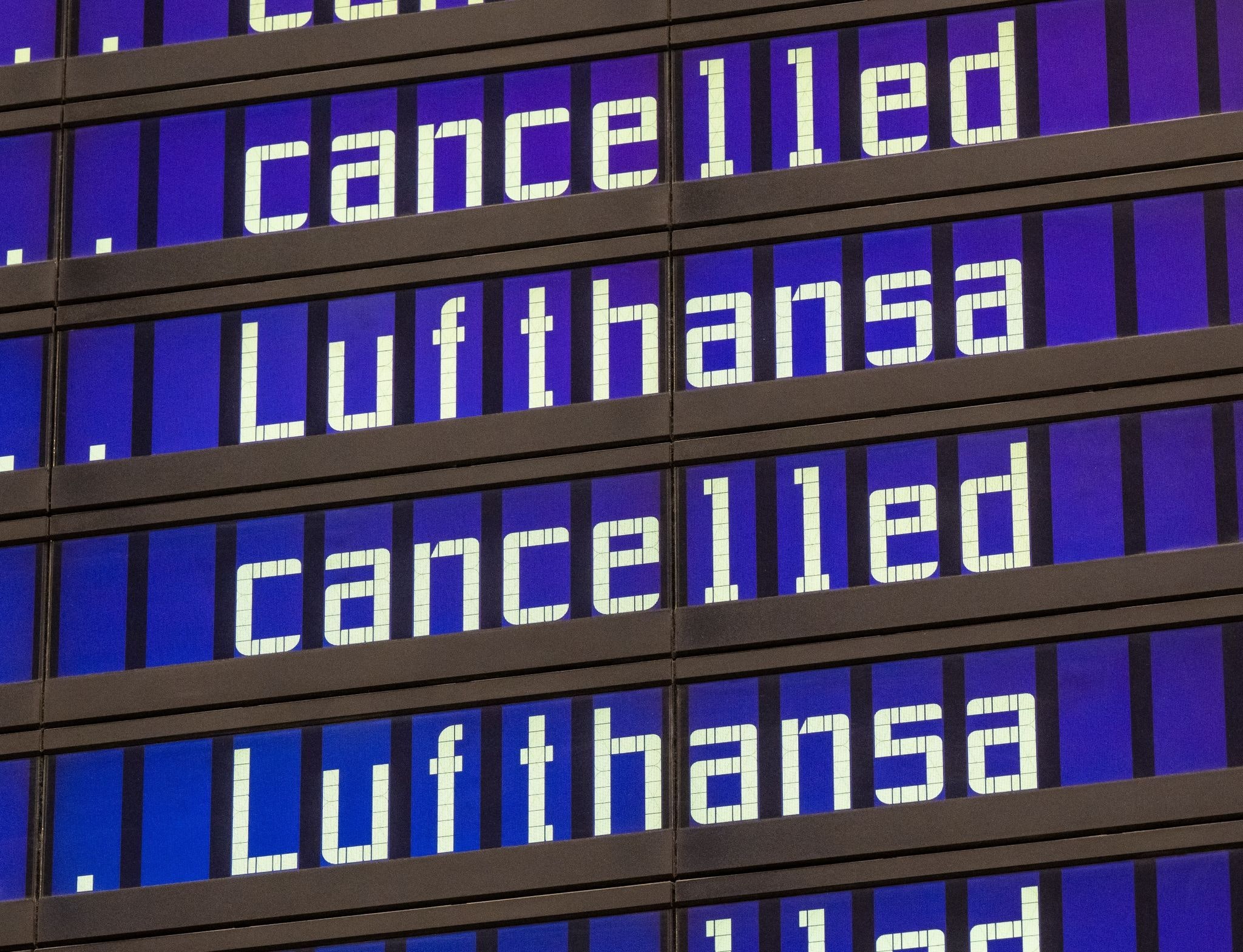 Hunderte Flugausfälle: Verdi-Warnstreik Bei Lufthansa Ist Angelaufen ...