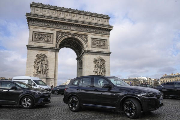 巴黎不歡迎休旅車！SUV市區停車費漲為「每小時600元」，公投結果9月實施