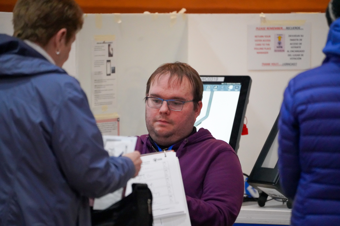 Nevada presidential primary underway