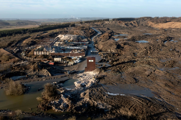 au danemark, un glissement de terrain inédit menace un hameau