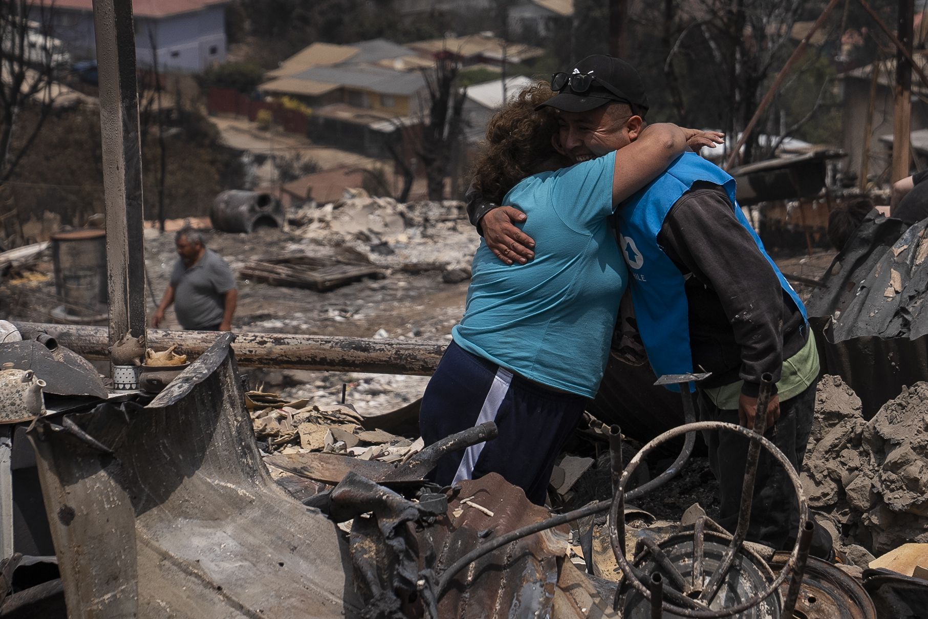 why the fires in chile destroyed so many lives