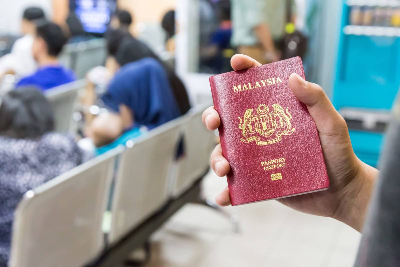 <p><span>Malaysia offers a number of visa options for foreign nationals, including the Residence Pass-Talent for highly qualified expats, the digital nomad visa under the De Rantau Program, and the MMH2 (Malaysia My 2nd Home) visa for retirees with liquid assets and a monthly income of $2500 per month.</span></p>
