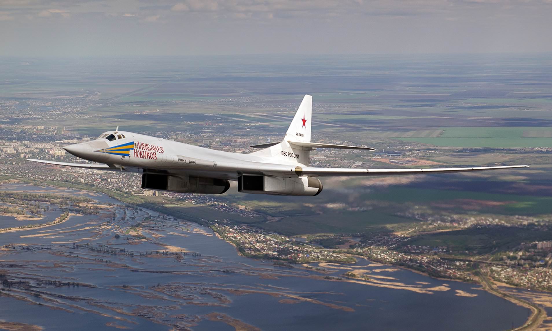 Four Russian Aircraft Including Two Bombers Are Detected Near Alaskan   BB1hVjTy.img