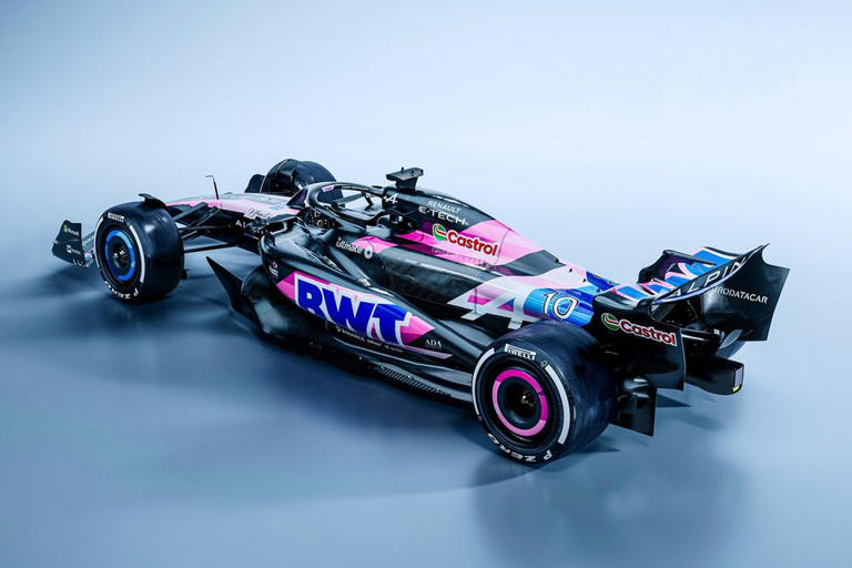 Alpine takes covers off 2024 A524 F1 car