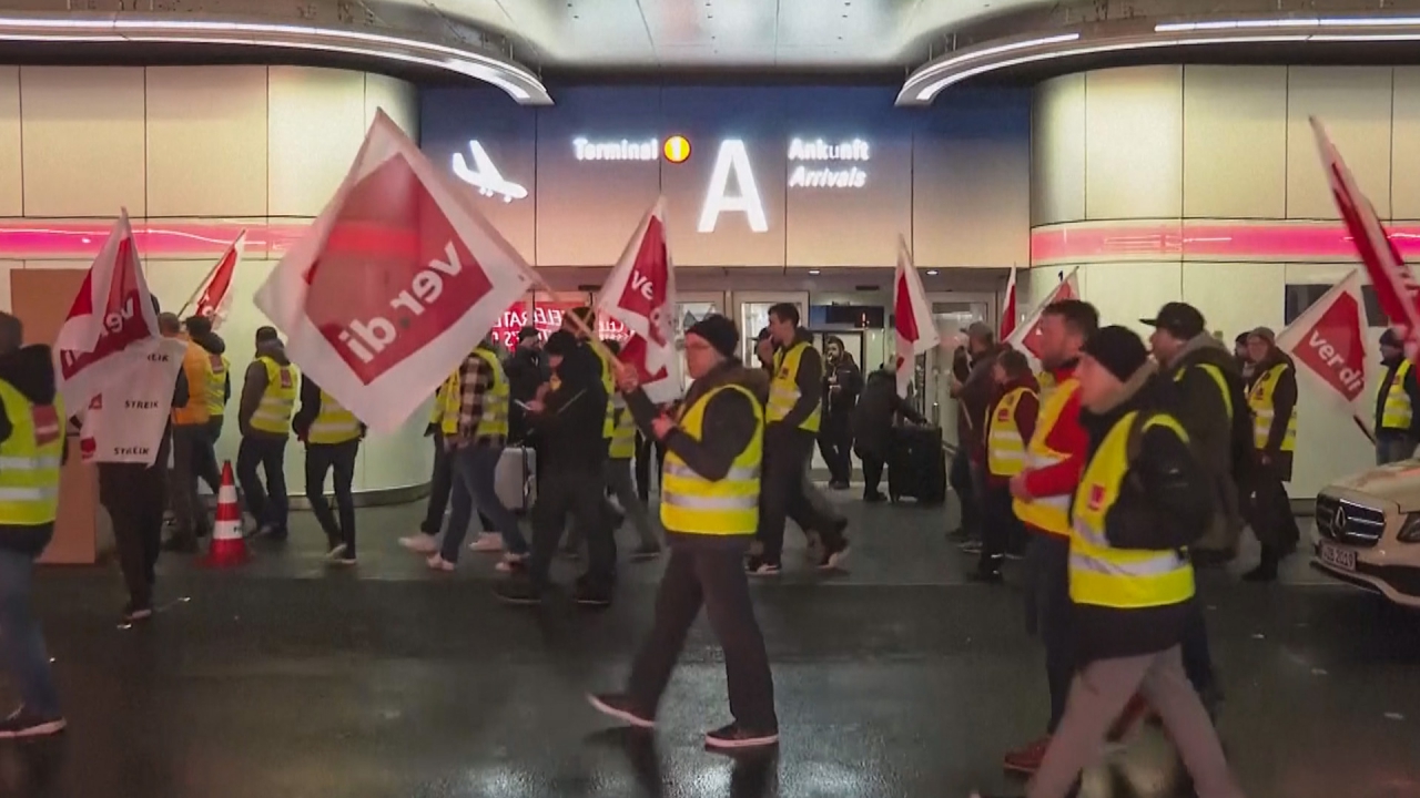 Warnstreik Bei Der Lufthansa: Hunderte Flüge In Deutschland Gestrichen