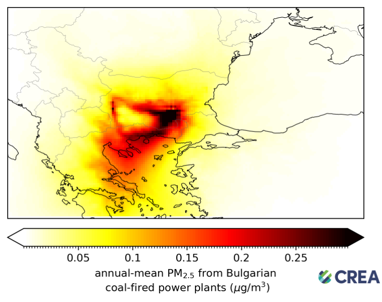 Το γράφημα του CREA όπου αποτυπώνεται η εκπομπή των ρυπογόνων μικροσωματιδίων PM 2.5, τα οποία φτάνουν έως και την Αθήνα, εξαιτίας της καύσης άνθρακα στη νοτιοανατολική Βουλγαρία.