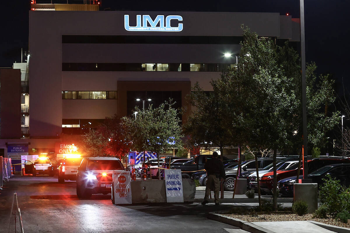 Suspect Shot Las Vegas Officer With His Own Gun Arrest Report Alleges