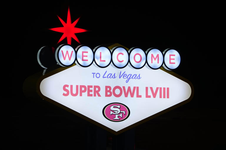 What time does the 2024 Super Bowl kick off?