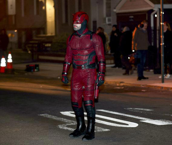 “Daredevil: Born Again” set photos show Charlie Cox’s hero reuniting ...