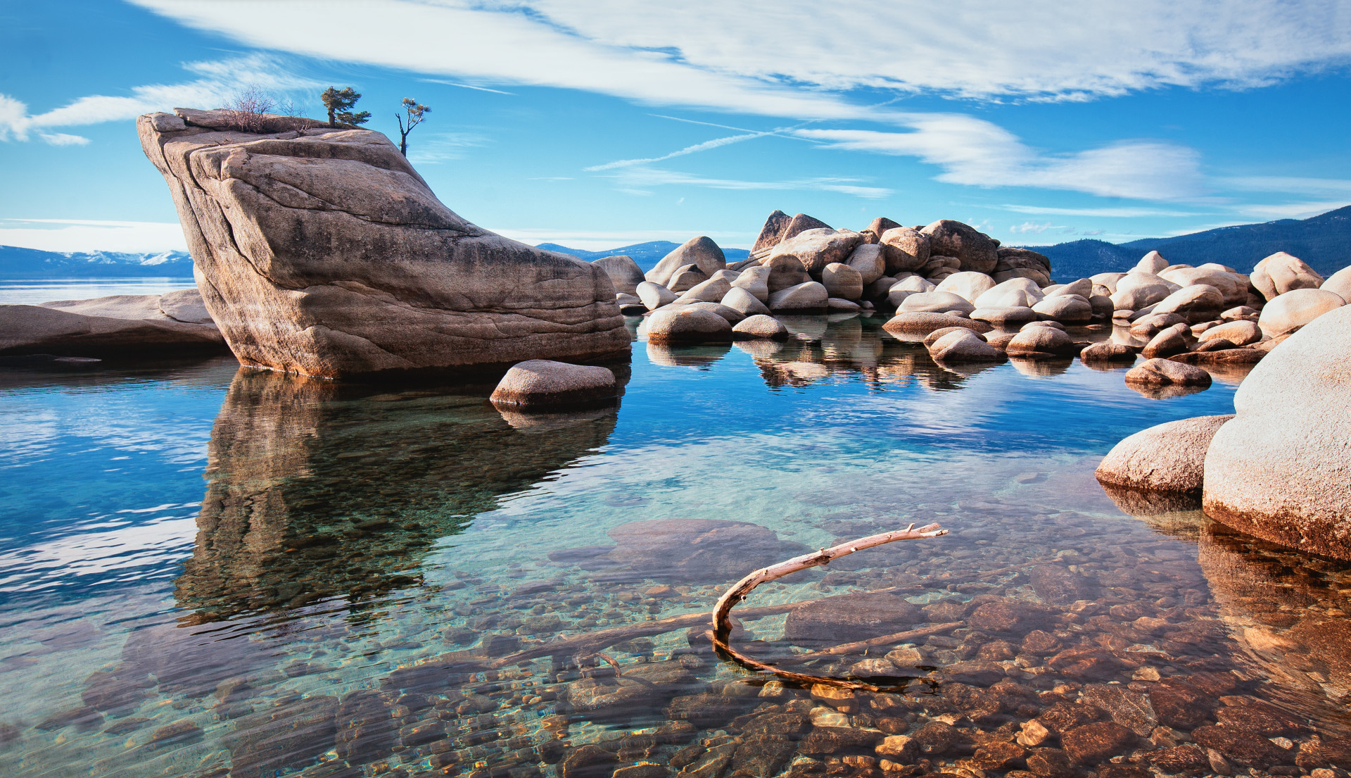 Believe it or not, Lake Tahoe isn't just a getaway for wild college students on spring break. If you visit outside of peak tourist season, this stunning spot is the epitome of peace and tranquility.<p><a href="https://www.msn.com/en-us/community/channel/vid-7xx8mnucu55yw63we9va2gwr7uihbxwc68fxqp25x6tg4ftibpra?cvid=94631541bc0f4f89bfd59158d696ad7e">Follow us and access great exclusive content every day</a></p>