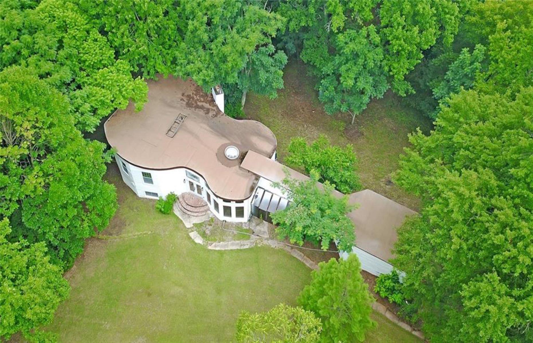 The 14 most bizarre homes in the US