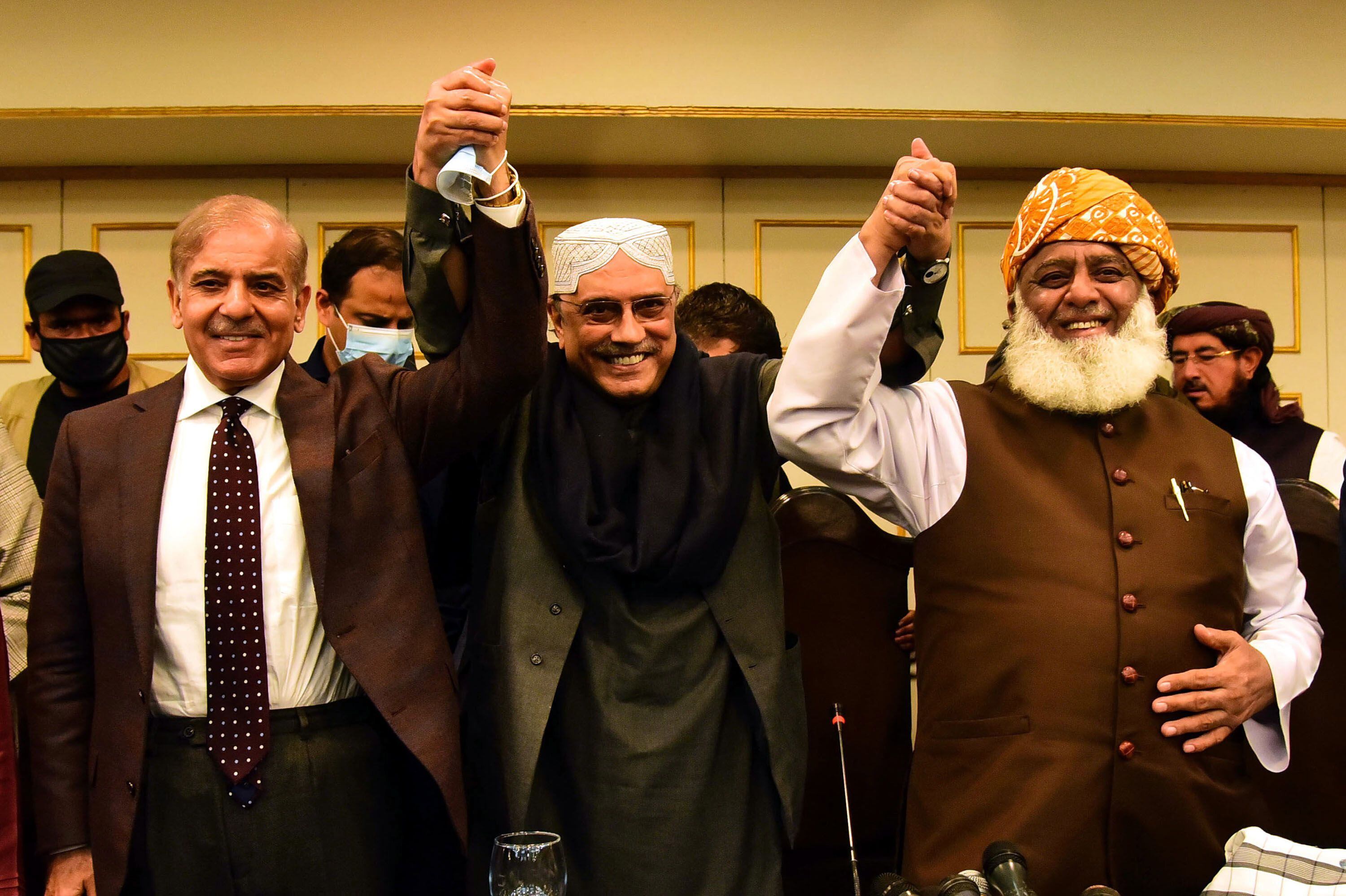 who are the key players in pakistan's election?